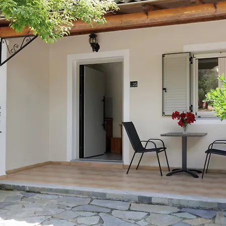 Santos & Appartement Dassia (Corfu)