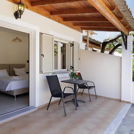 Santos & Appartement Dassia (Corfu)